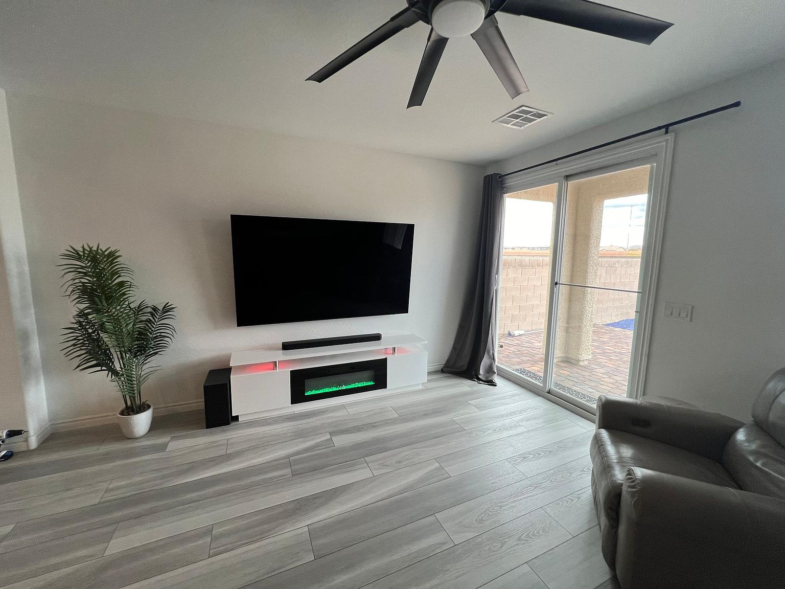 North Las Vegas, NV 89031