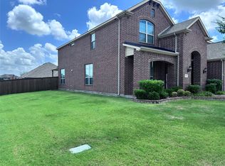 1305 Meridian Dr, Forney, TX 75126