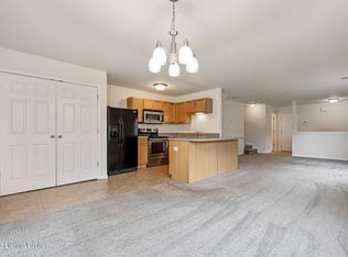 7804 Pleasure Walk Cir, Louisville, KY 40258
