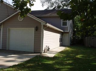 622 Locust St, Lawrence, KS 66044