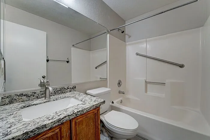 7040 W Olive Ave #12 — Photo 23