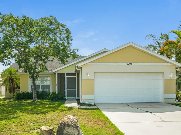 7703 33rd Ln E, Sarasota, FL 34243