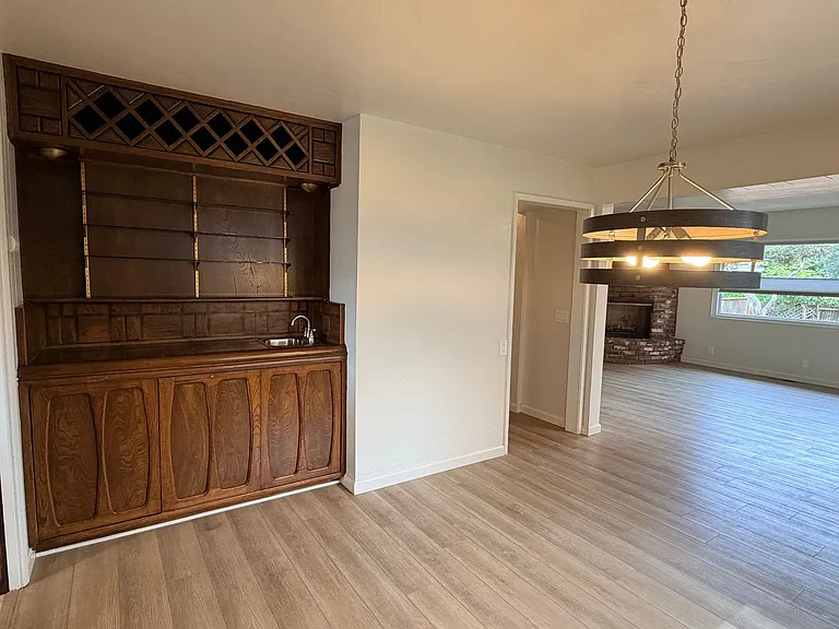 922 Maple St — Photo 12