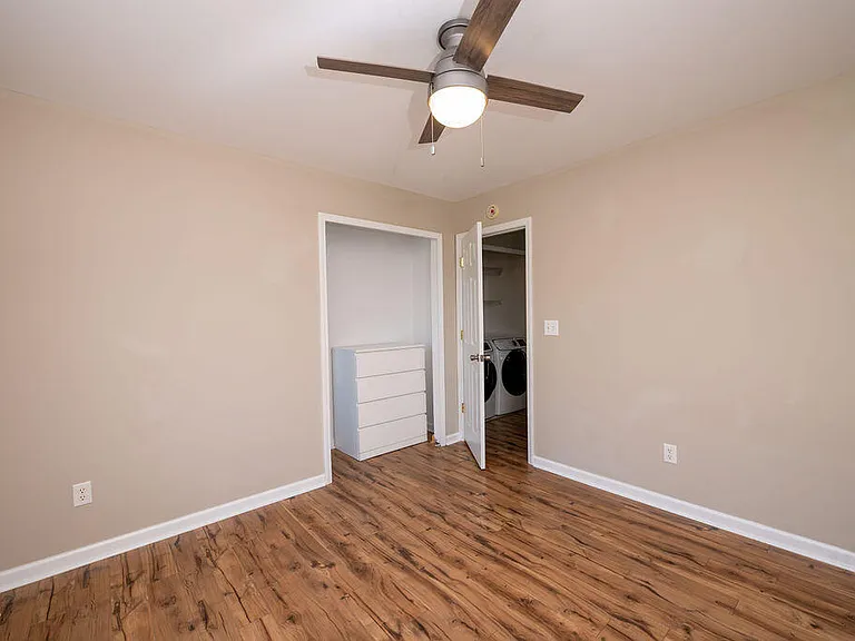 5803 Whisperwood Dr — Photo 18