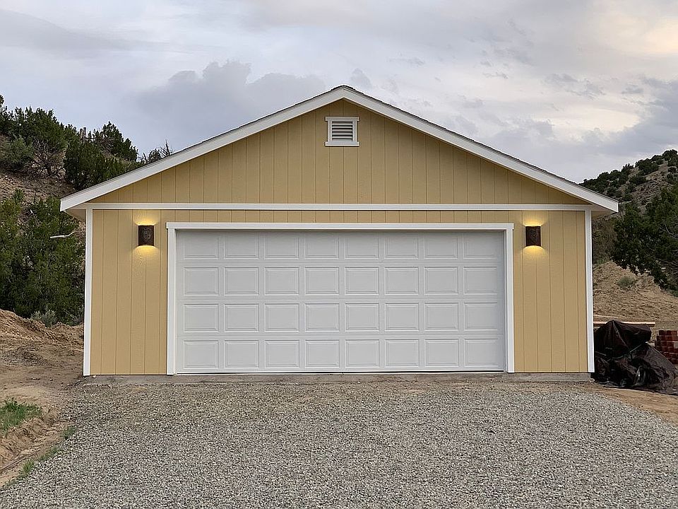 2nd image of 28 Gold Mine Rd