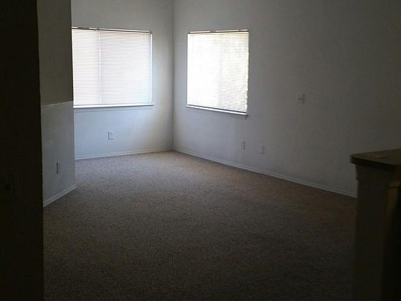 4th image of 2811 Hunter Lake Way APT 201