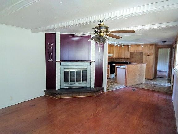 4th image of 110 Sailway Ct