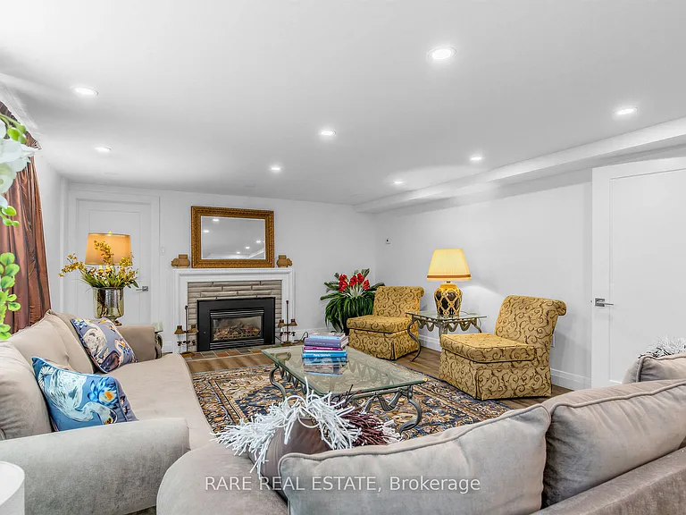 2 Leander Ct #LOWER — Photo 10