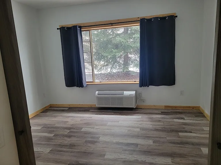 Ski Town Apartments — Photo 107