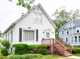 100 S Greenwood Ave, Park Ridge, IL 60068