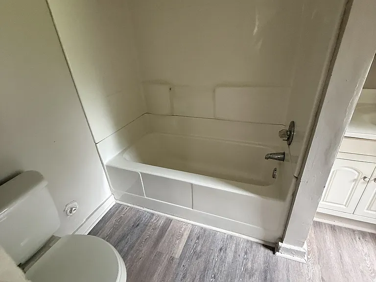 1050 Jackson Blvd — Photo 15