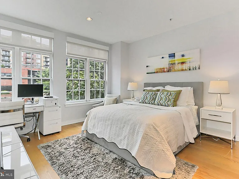 1700 Clarendon Blvd #123 — Photo 26