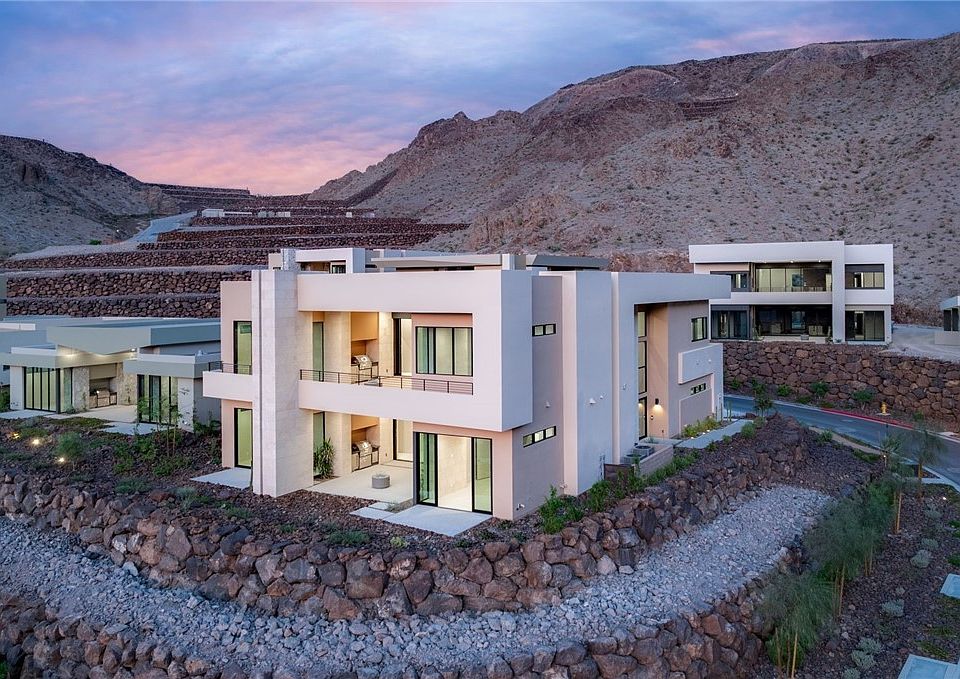 1st image of 2 Kaya Canyon Way #16