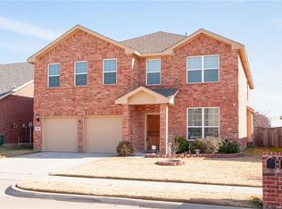 2636 Brookvalley Ln, Grand Prairie, TX 75052