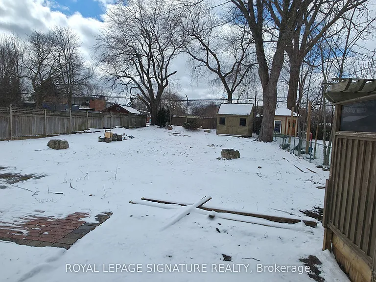 16 Muir Dr — Photo 34