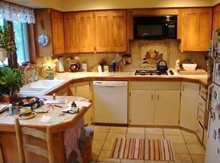 1128 Riverside Dr N, Hudson, WI 54016