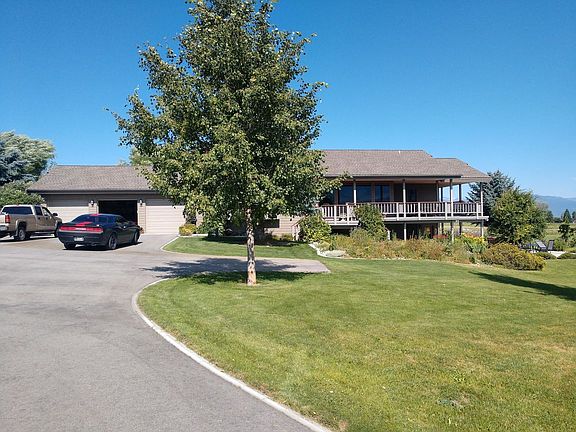 4th image of 436 Vista Way