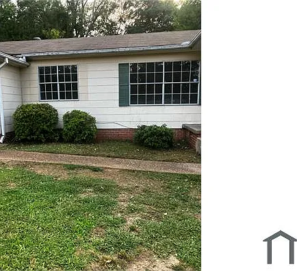1931 Shamrock Dr — Photo 5