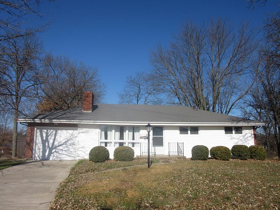 1st image of 5 Overbrook Dr