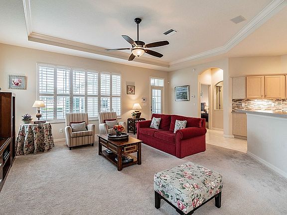 5th image of 10114 Parley Dr