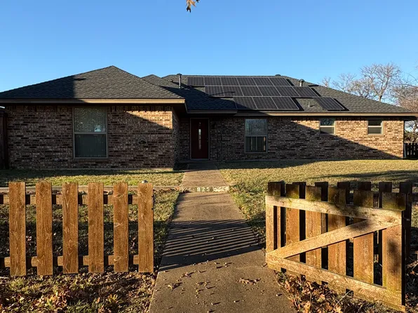 925 Boone Dr, Sherman, TX 75090