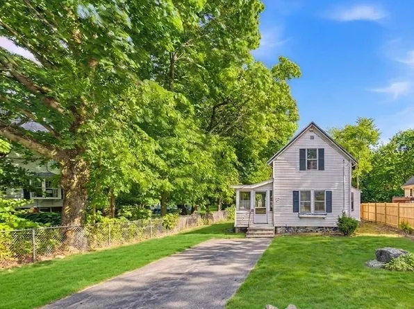 50 Marble St, Stoneham, MA 02180