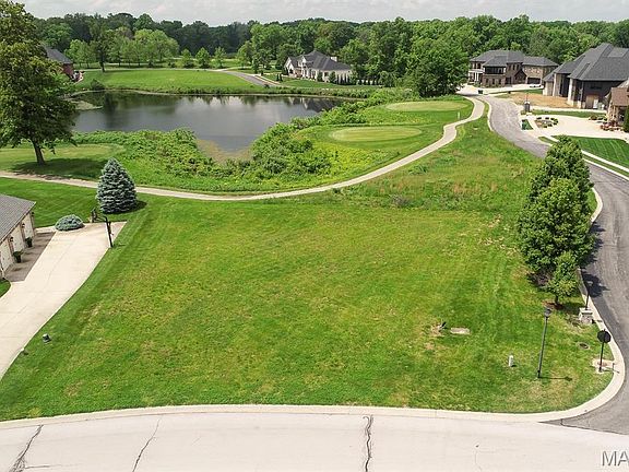 2nd image of 305 Forest Oaks Dr