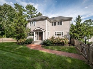 516 Summer St, Manchester, MA 01944