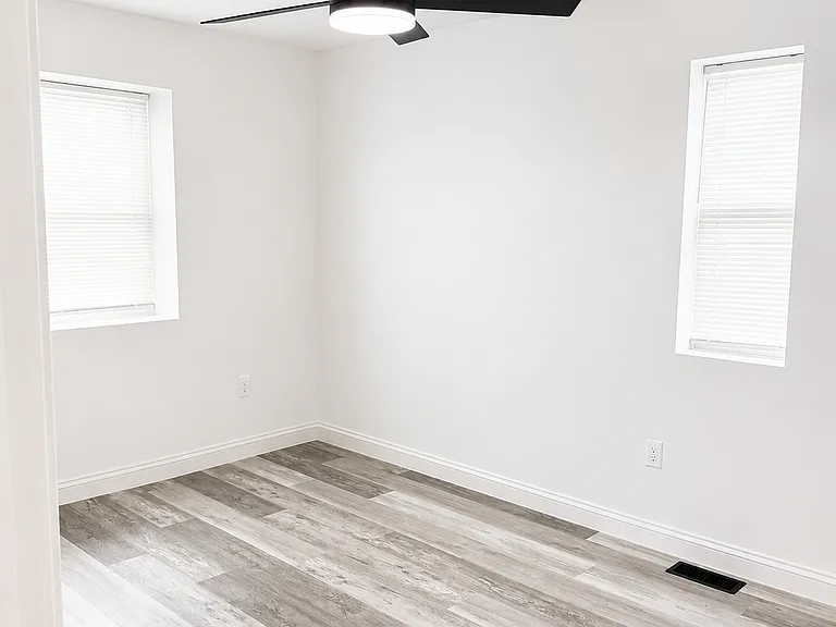1200 Linwood Ave #1200 — Photo 12