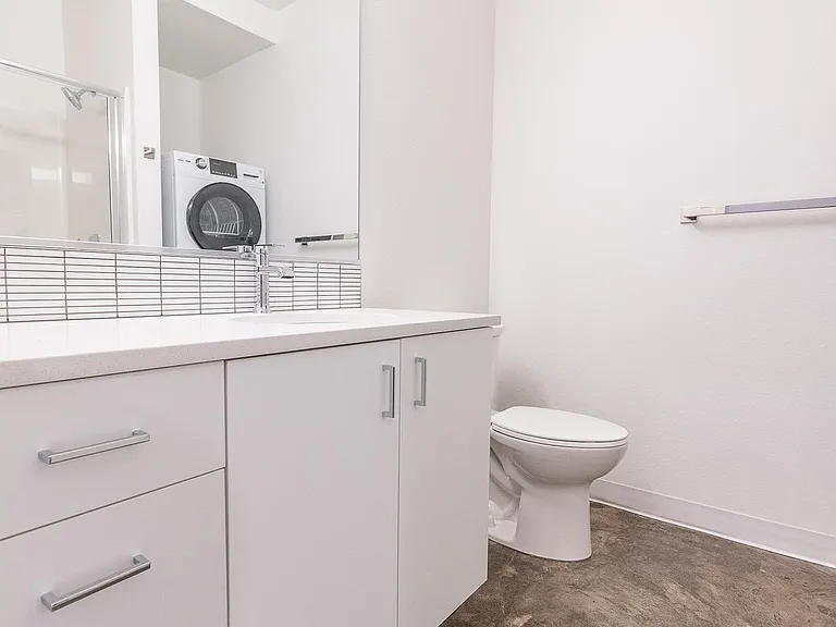 8770 N Willamette Blvd — Photo 21