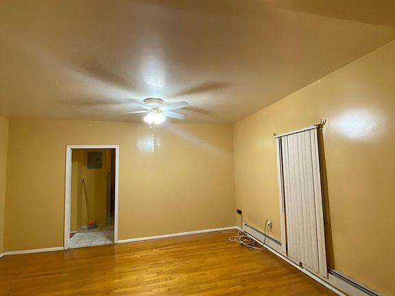 5th image of 16909 Sayres Ave Floor 1