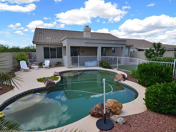 3rd image of 12812 N Pioneer Way