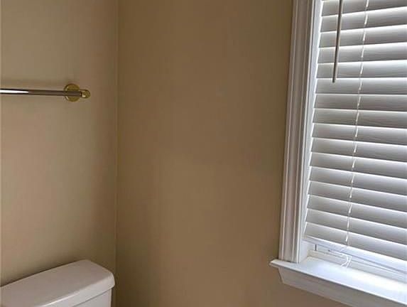 2nd image of 2673 Davenham Ln