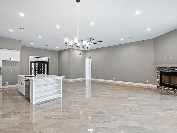 4th image of 13096 Mill Creek Dr
