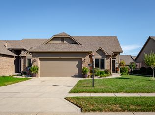 682 Cottage Ln, Greenwood, IN