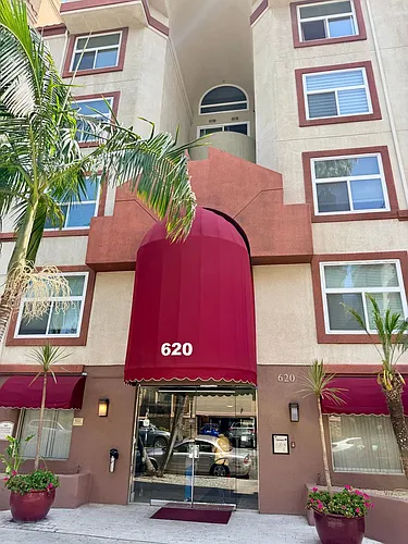620 S Gramercy Pl #221 Photo 1