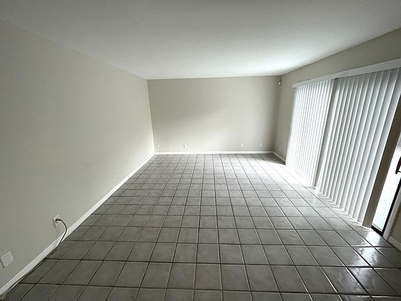 4th image of 1818 Kaileen Cir NE