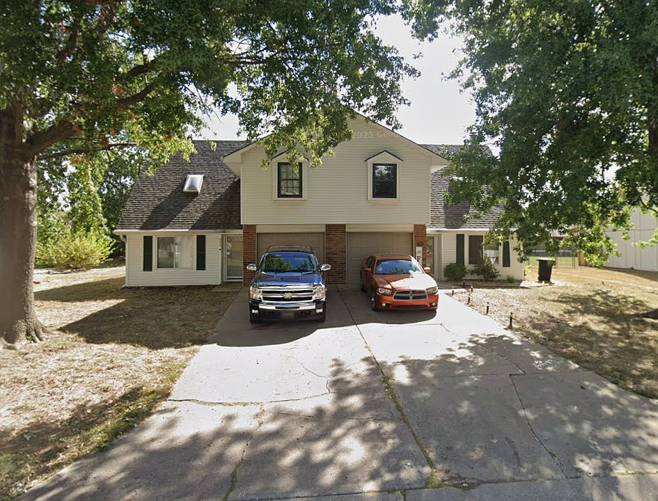 1st image of 906 NW 36th Street Ter #906