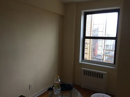 Rented by Smart NY Realty LLC | media 8