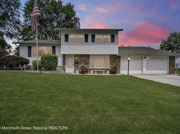 68 Forest Drive, Jackson, NJ 08527
