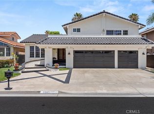 9901 Oceancrest Dr, Huntington Beach, CA 92646