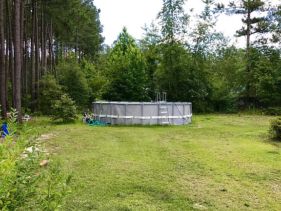 5th image of 121 Pinebark Drive