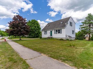 426 Stockdale Cir, Rollinsford, NH 03869