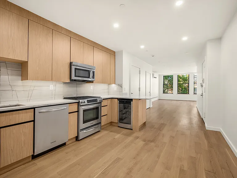 17 Orchard St #3 — Photo 5