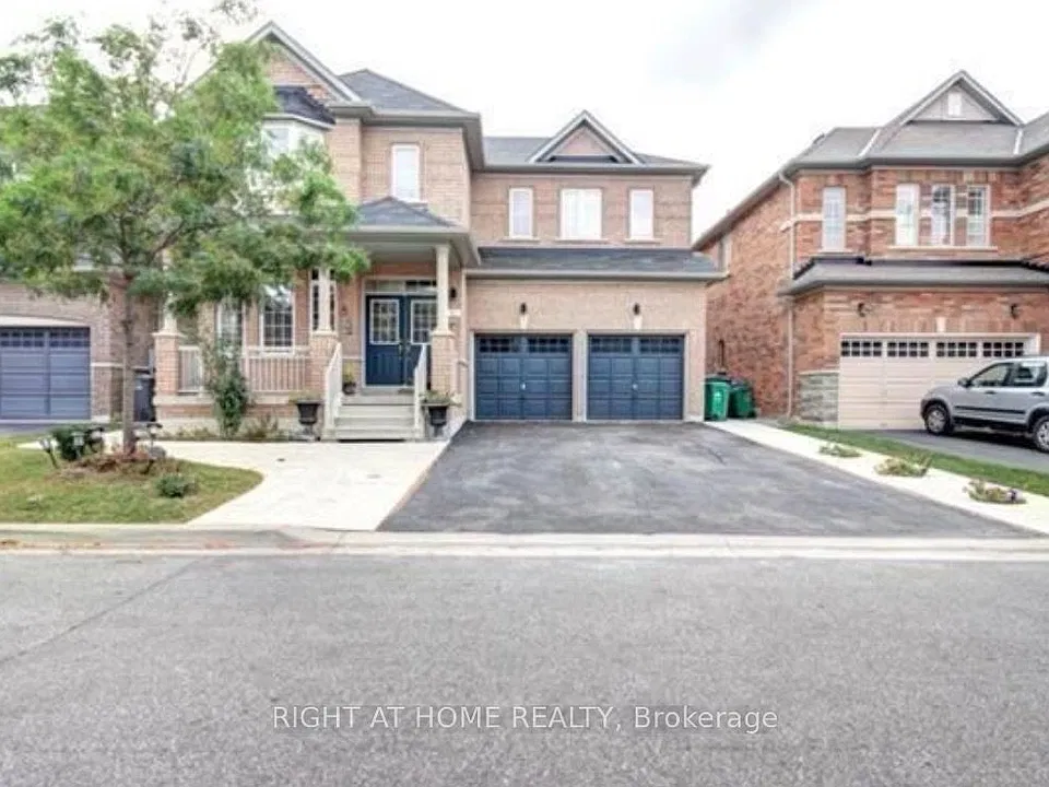 65 Newington Cres #MAIN2ND