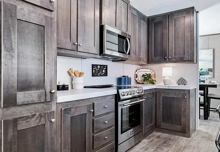 8021 Melrose Ln — Photo 9