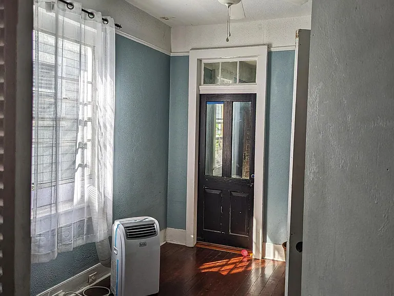1232 Music St — Photo 7