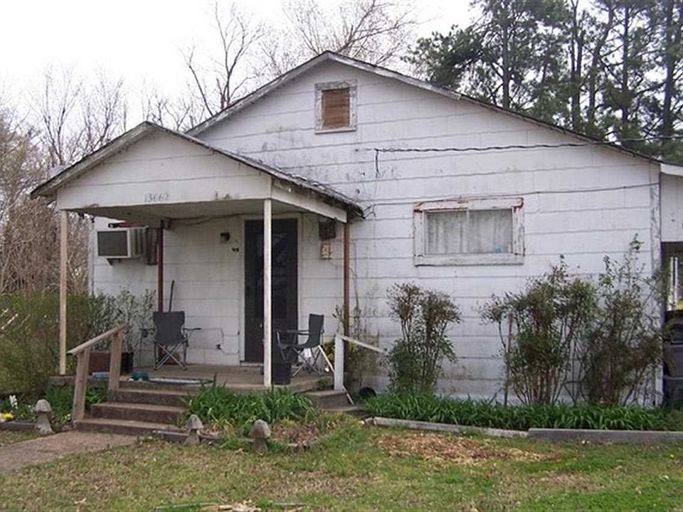 2nd image of 13662 Maple Grove Ln