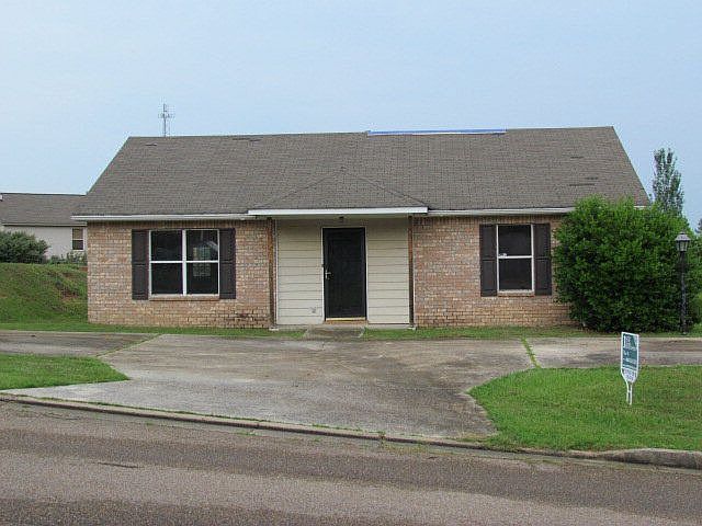 1st image of 111 Shiloh Dr