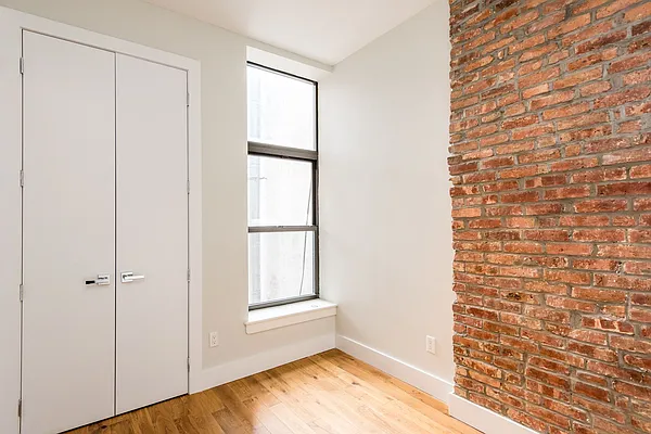 Rented by Nooklyn NYC LLC | media 47
